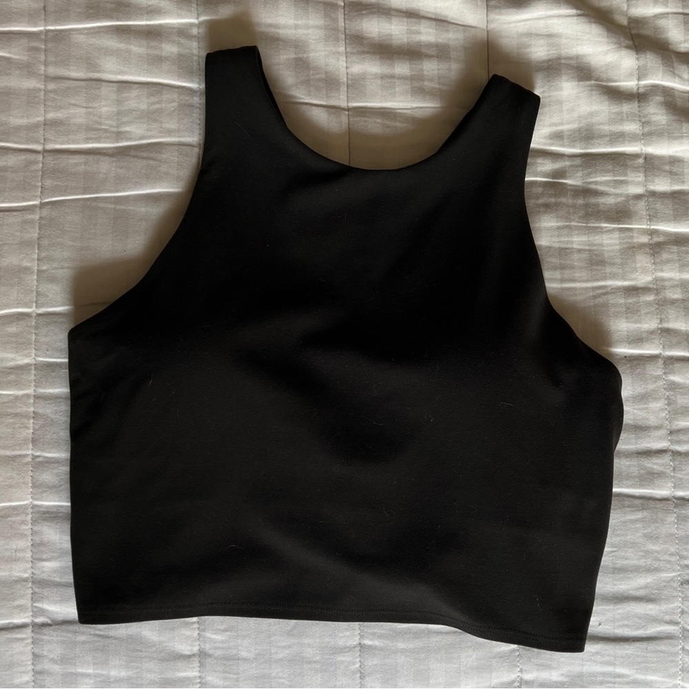 Athleta Conscious Crop